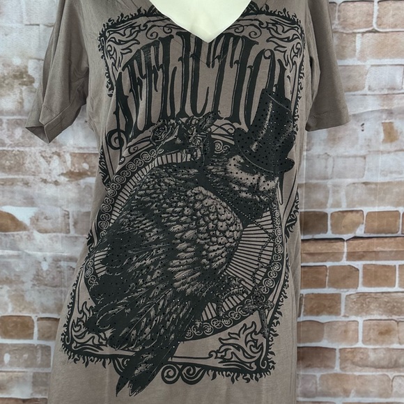 Affliction Women’s Graphic Short Sleeve V-Neck T-Shirt -NWT - Size: Large - Picture 3 of 10